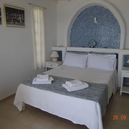Antoninis Village * Houlakia (Mykonos)