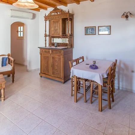 Daire Antoninis Village Houlakia (Mykonos)